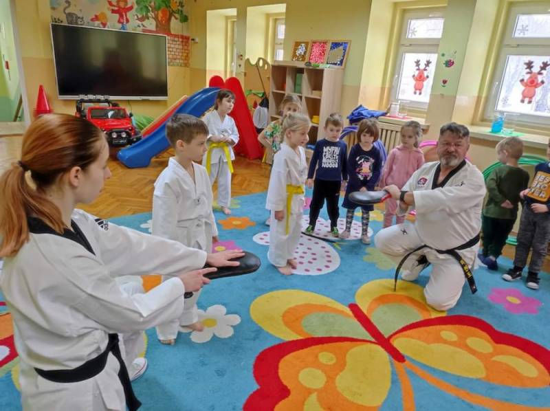 Zdjęcie: Przedszkolaki poznały tajniki taekwondo