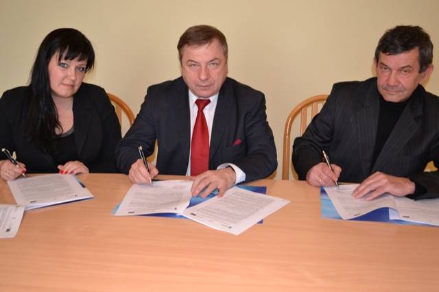Zdjęcie: Podpisano umowę na budowę Parku Przemysłowo – ...